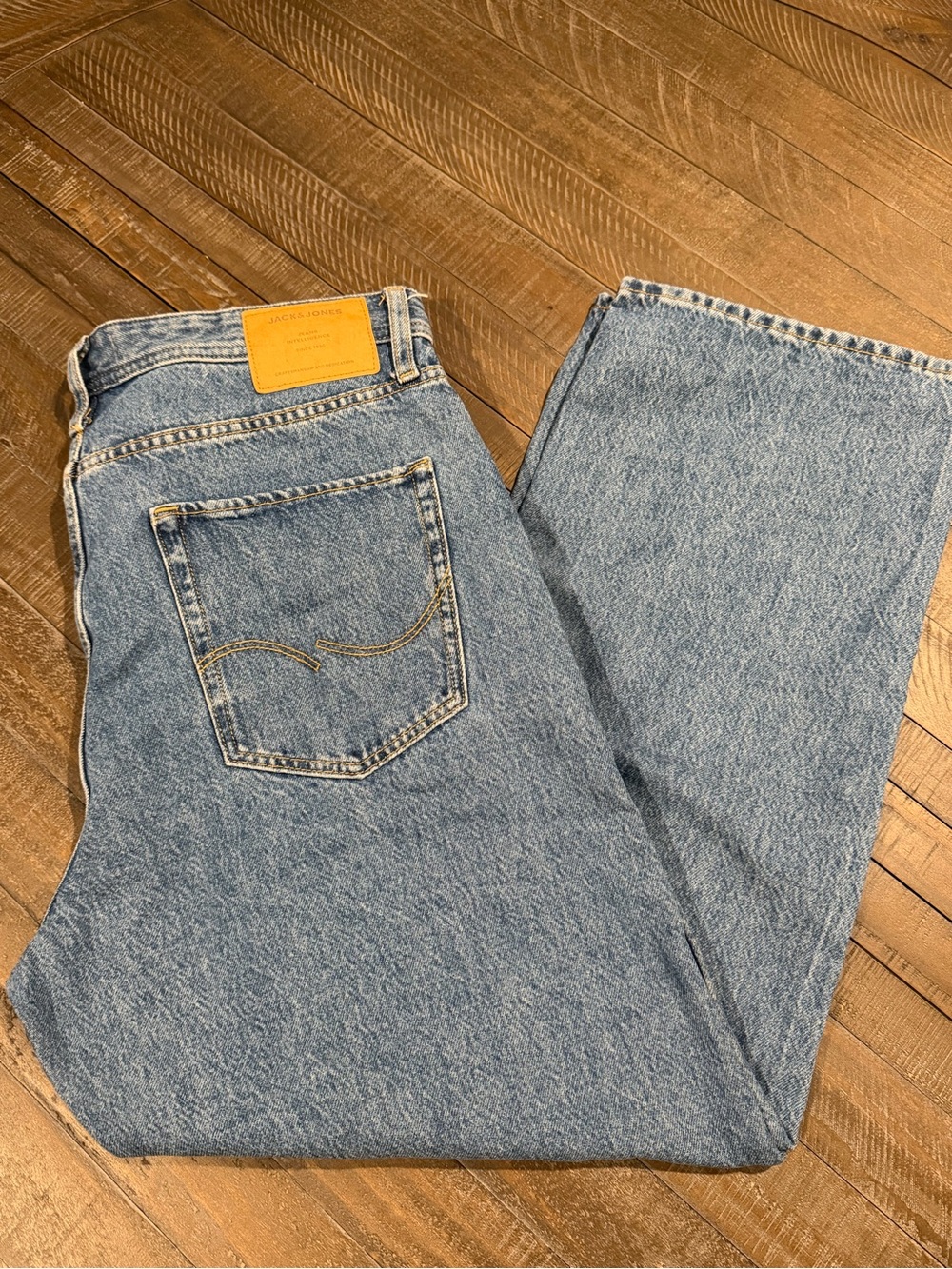 Jack & Jones Light Blue Relaxed Fit Men's Jeans